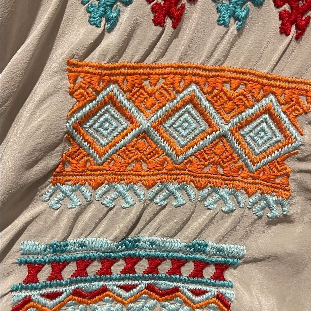 Boho Embroidered Tunic Dress - Picture 4 of 7